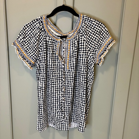 Max Studio Ruffle Sleeve Top Short Ruffle Sleeve Size Large Natural Blues - Picture 1 of 7